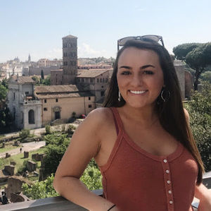 Meet your Posher, Kayli